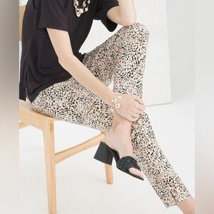 TALL Chico's Brigitte So Slimming Ankle Pants Size 0.5T (Standard Size 6T)